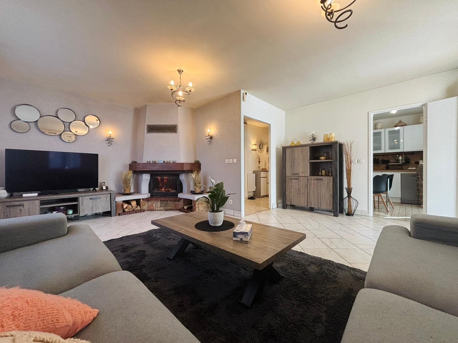 Maison à vendre, 100m², Cranves-Sales
