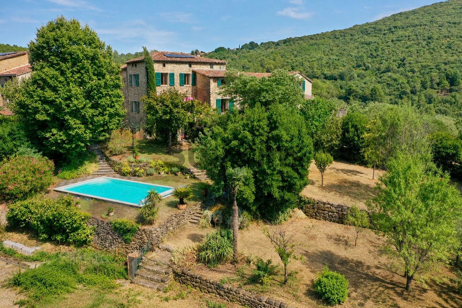Maison à vendre, 380m², Laval-Pradel