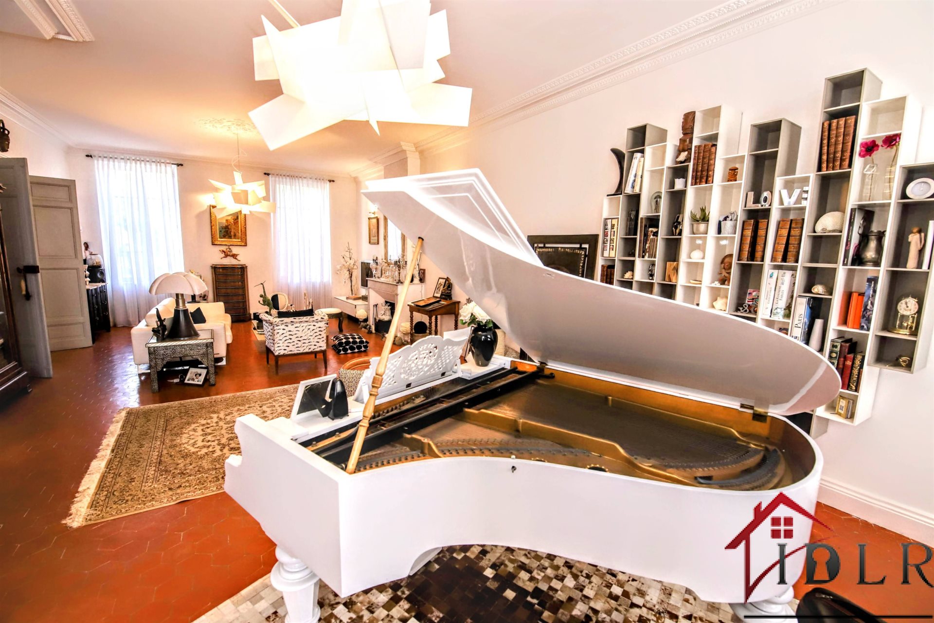 Maison à vendre, 360m², La Crau