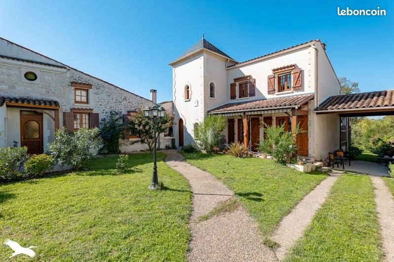 Maison à vendre, 218m², Bussac-sur-Charente