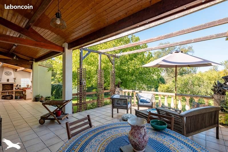 Maison à vendre, 218m², Bussac-sur-Charente