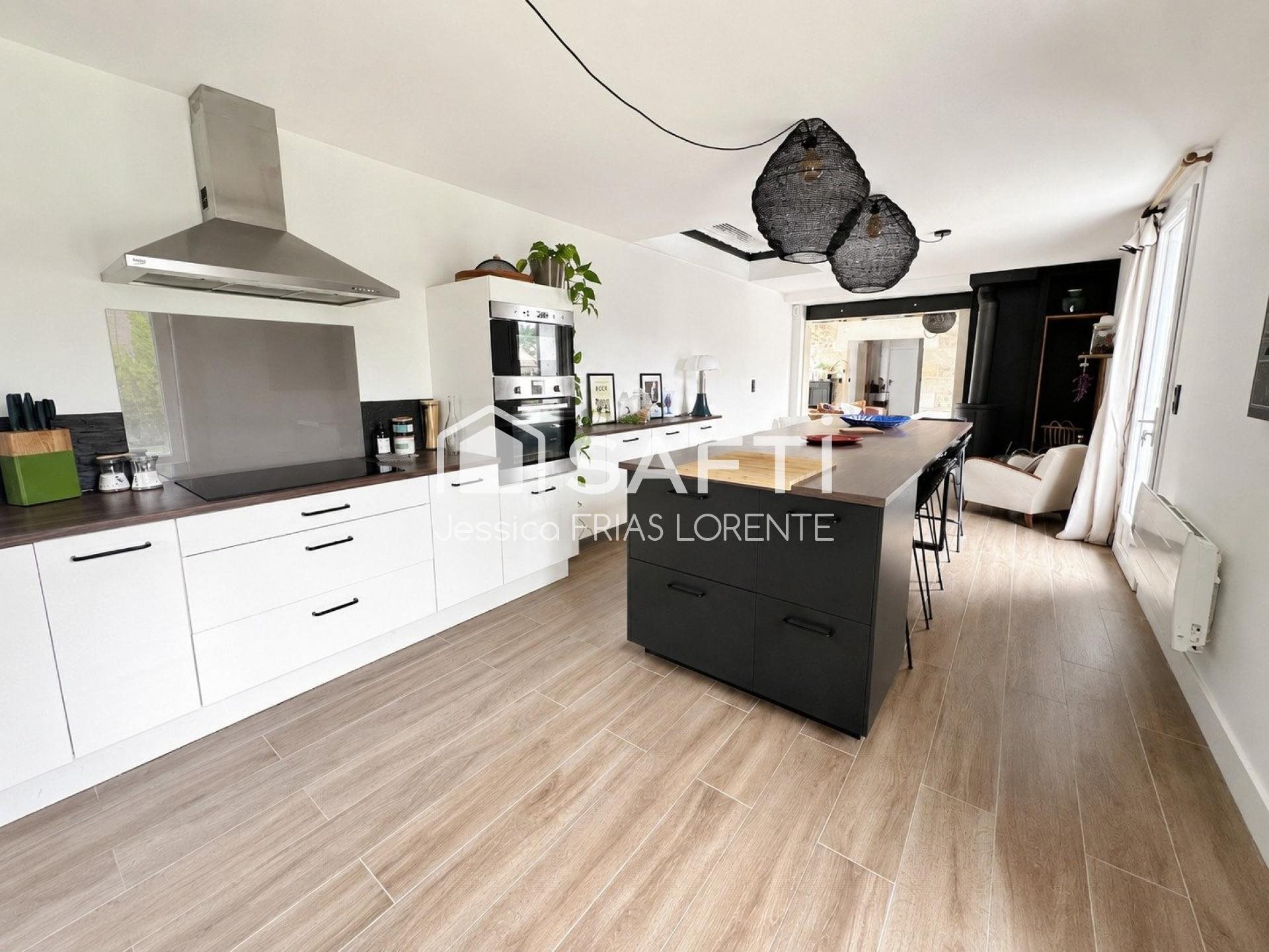 Maison à vendre, 272m², Le Barp