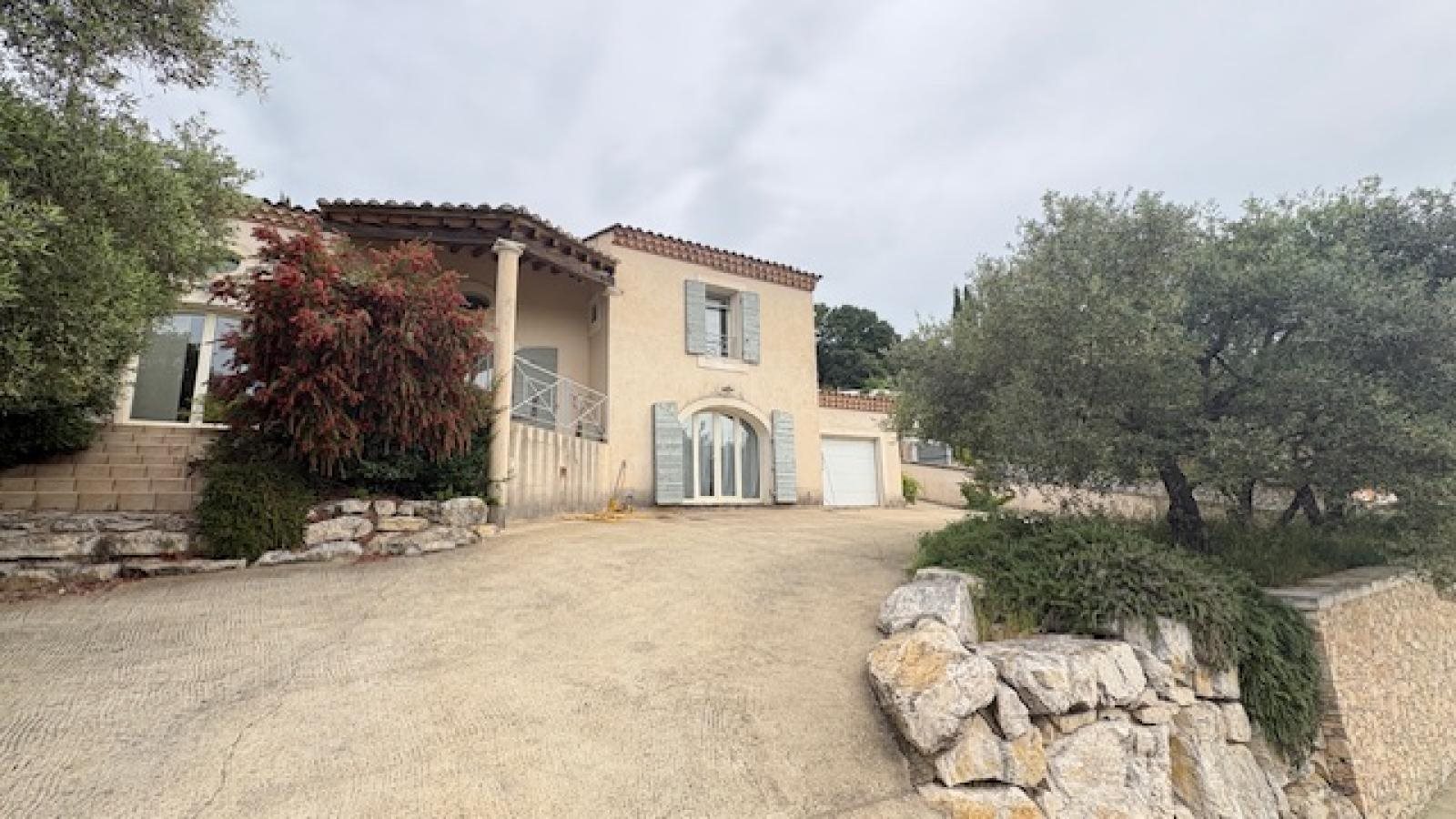 Maison à vendre, 198m², Bellegarde