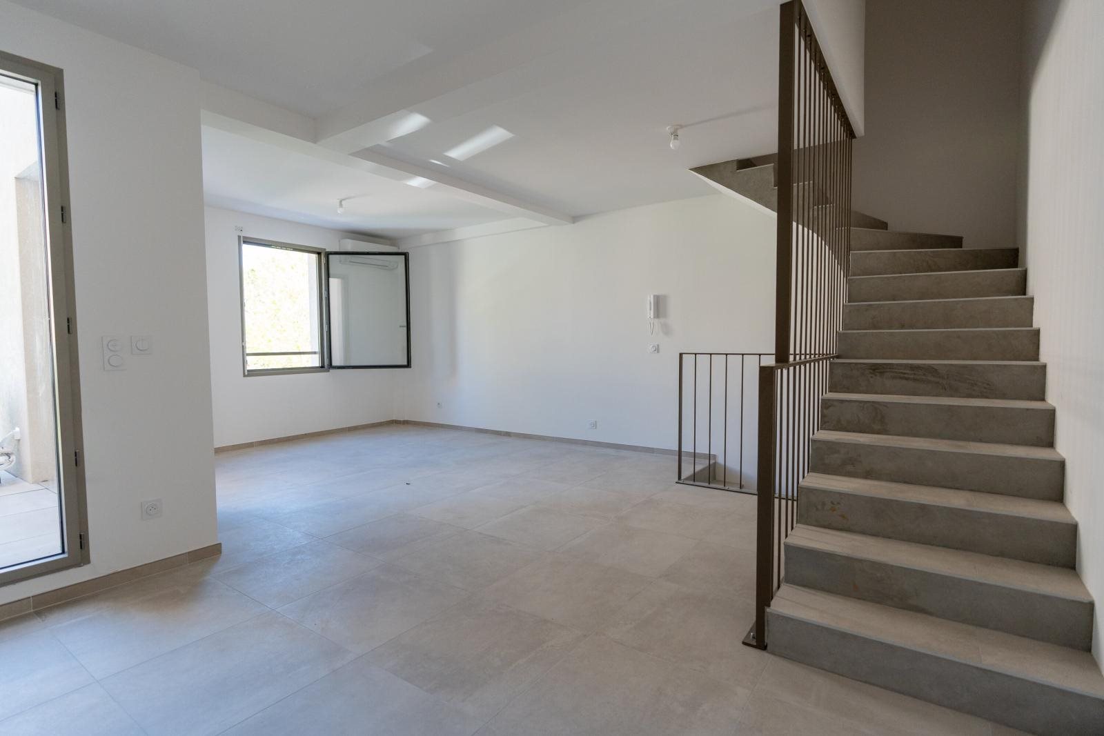 Maison à vendre, 70m², Nîmes