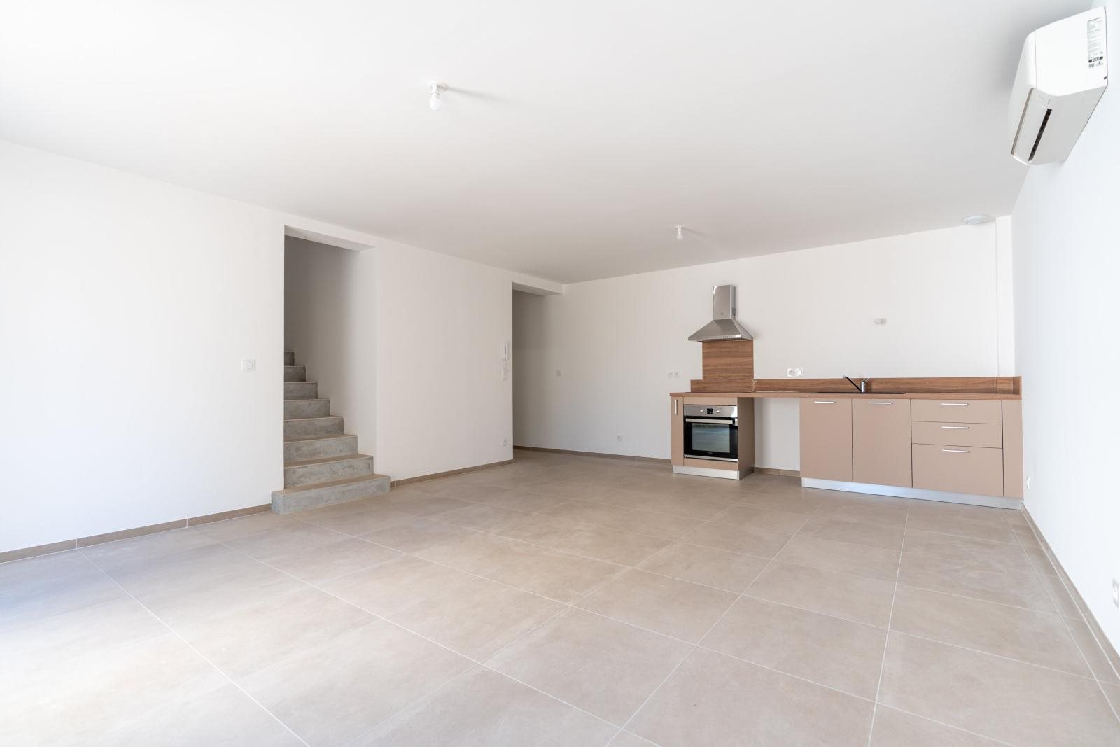 Maison à vendre, 95m², Nîmes