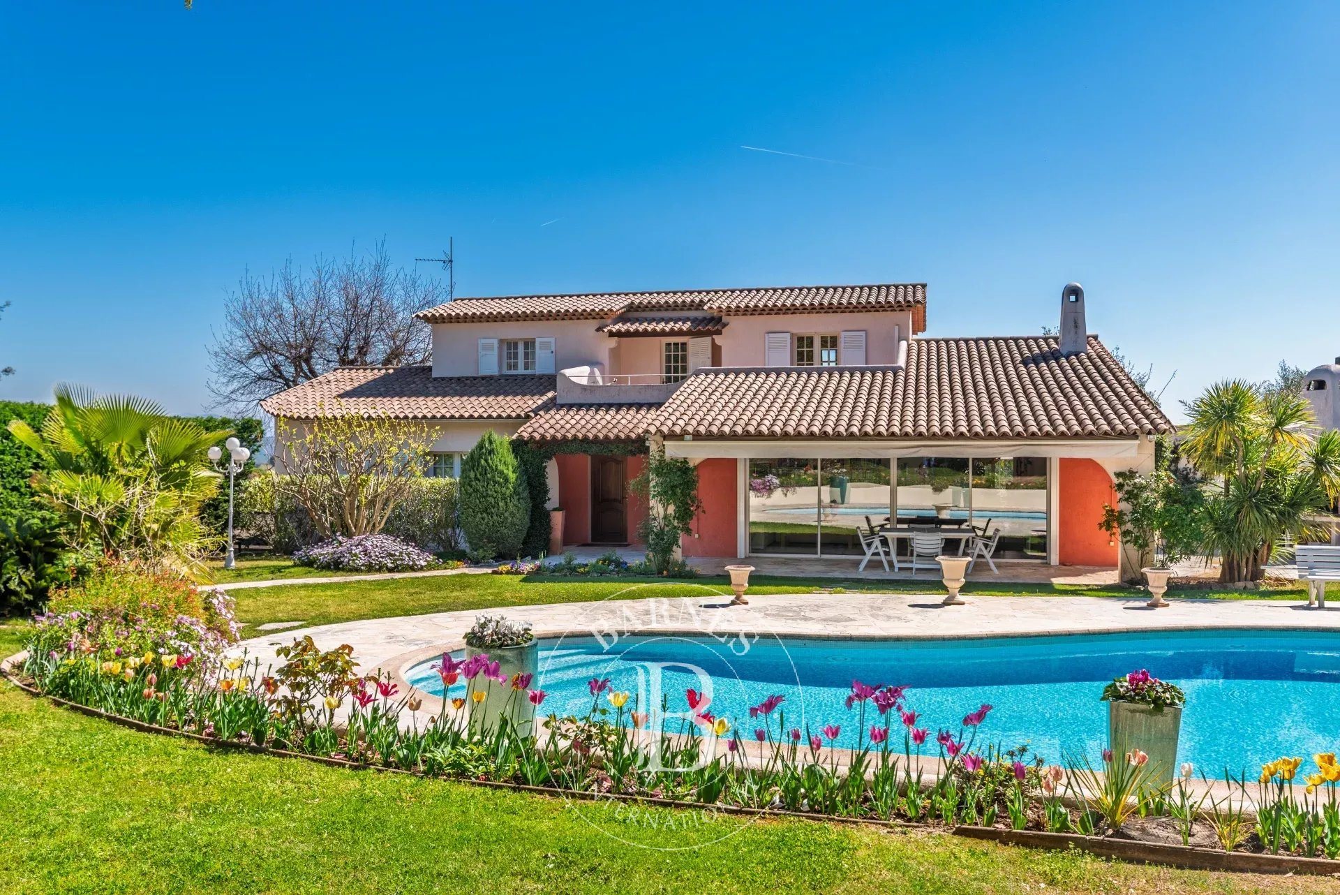 Maison à vendre, 301m², Le Rouret