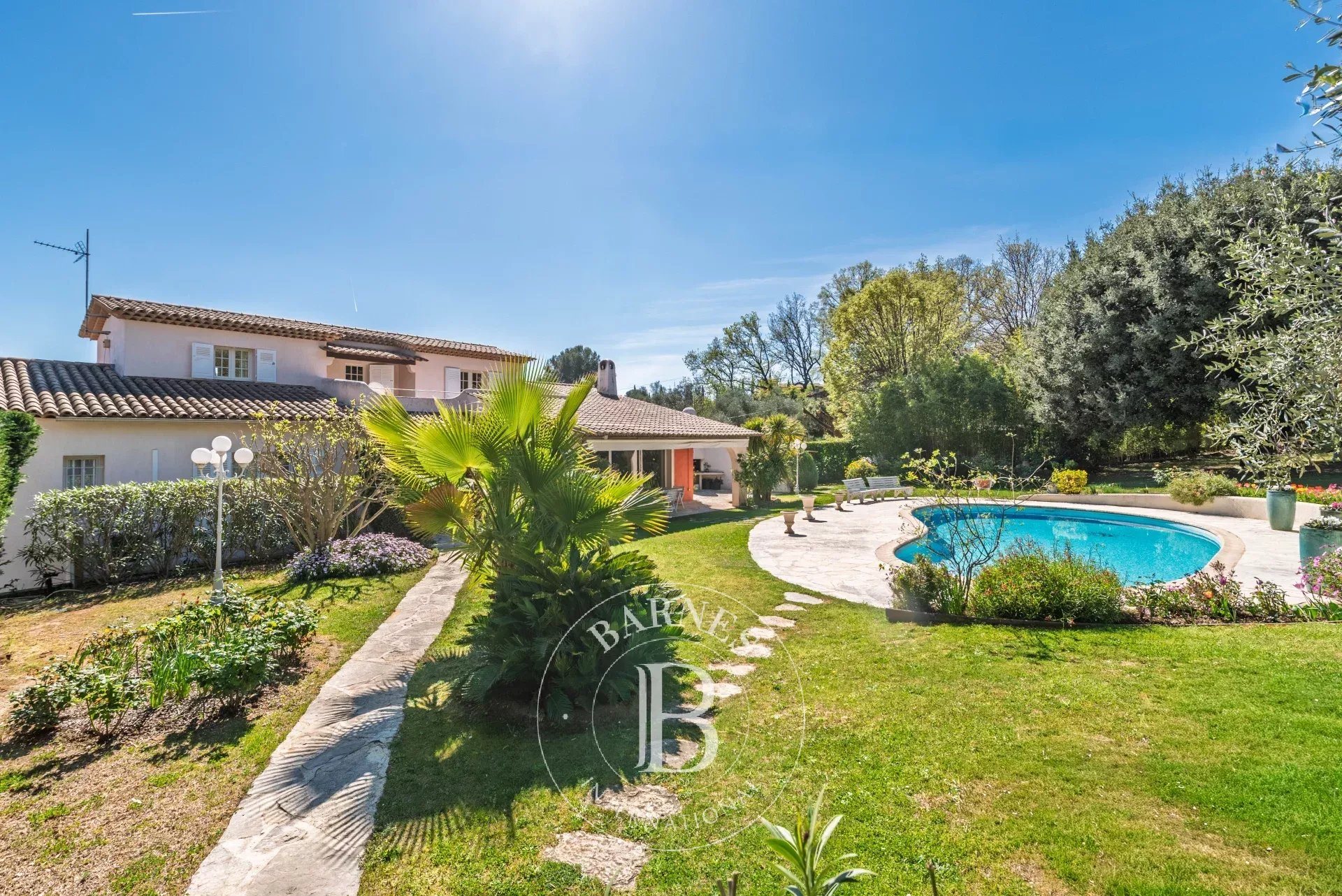 Maison à vendre, 301m², Le Rouret