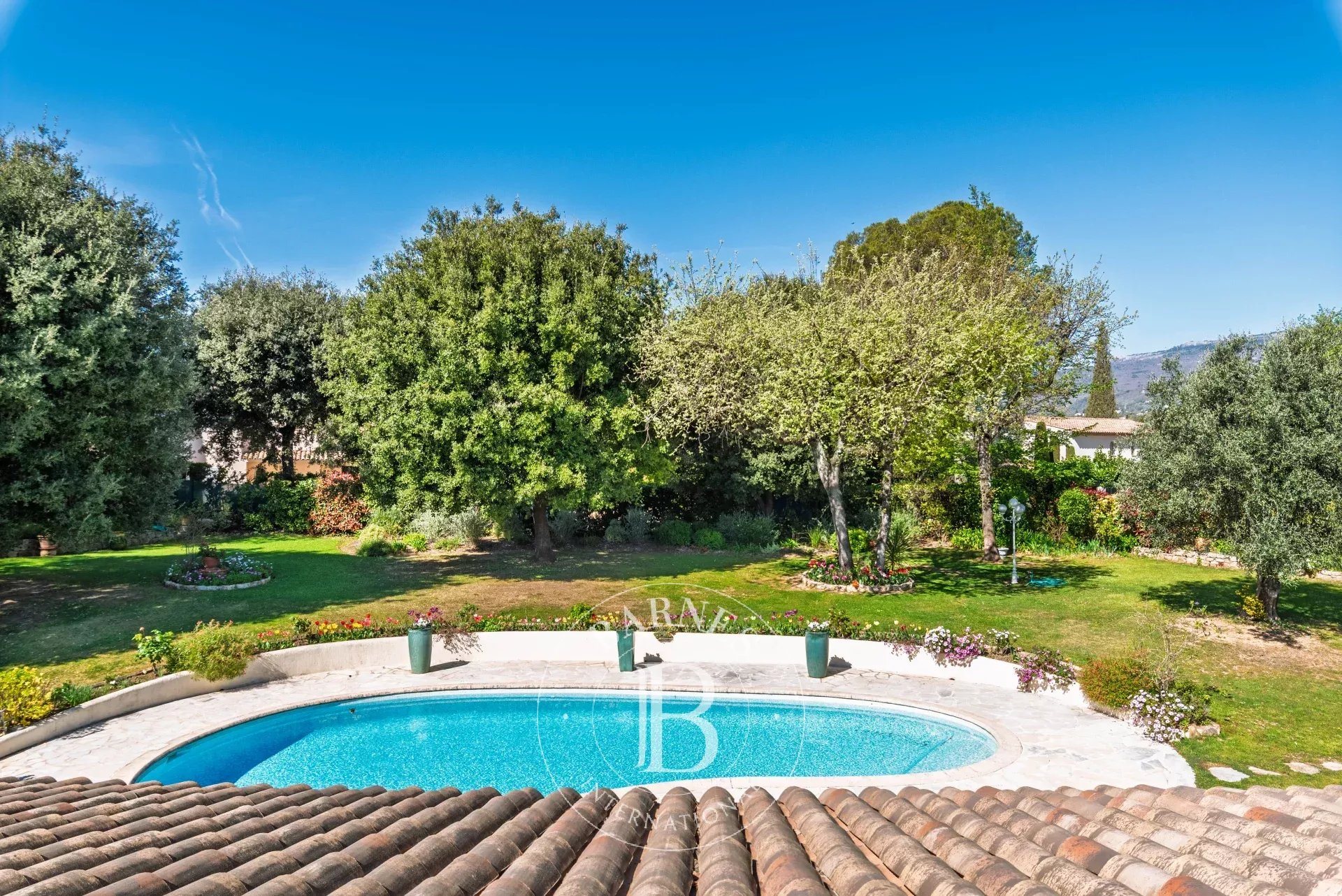 Maison à vendre, 301m², Le Rouret