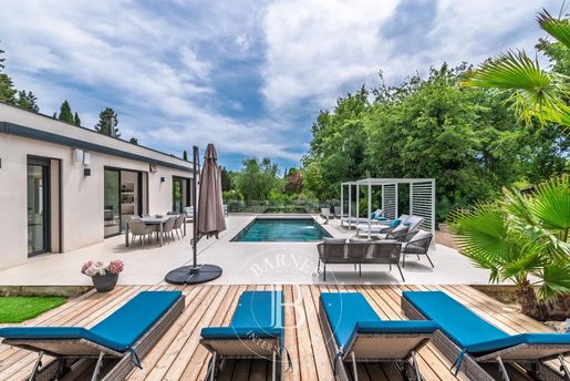 Maison 7 pièces 272 m² · à Valbonne · 272 m² · 1 995 000 €