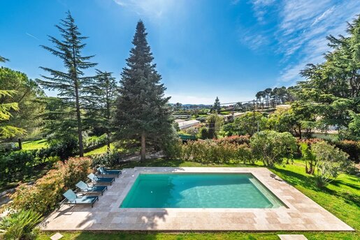 Maison 8 pièces 324 m² · à Valbonne · 324 m² · 2 295 000 €