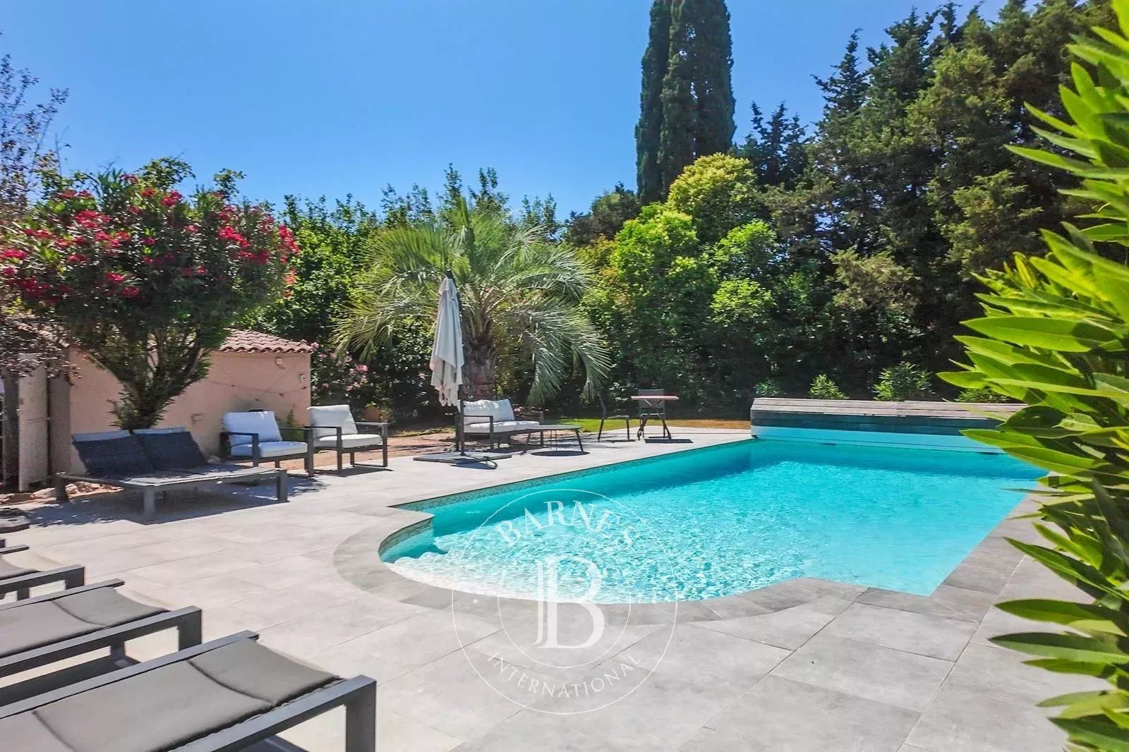 Maison à vendre, 245m², Peymeinade