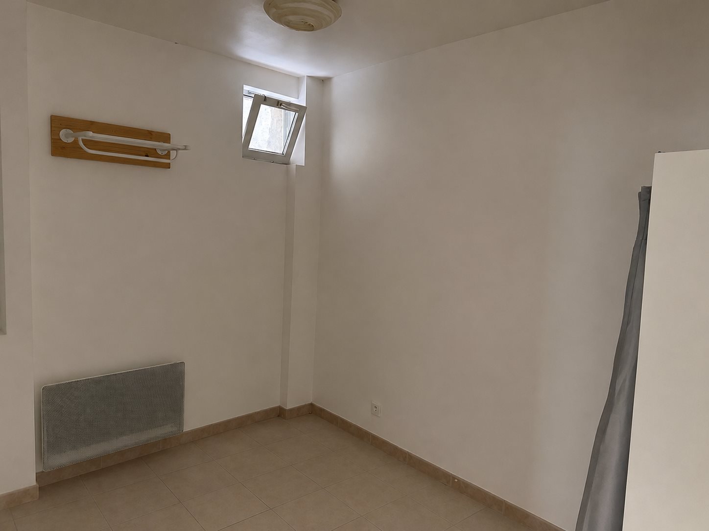 Appartement à louer, 29m², Sommières