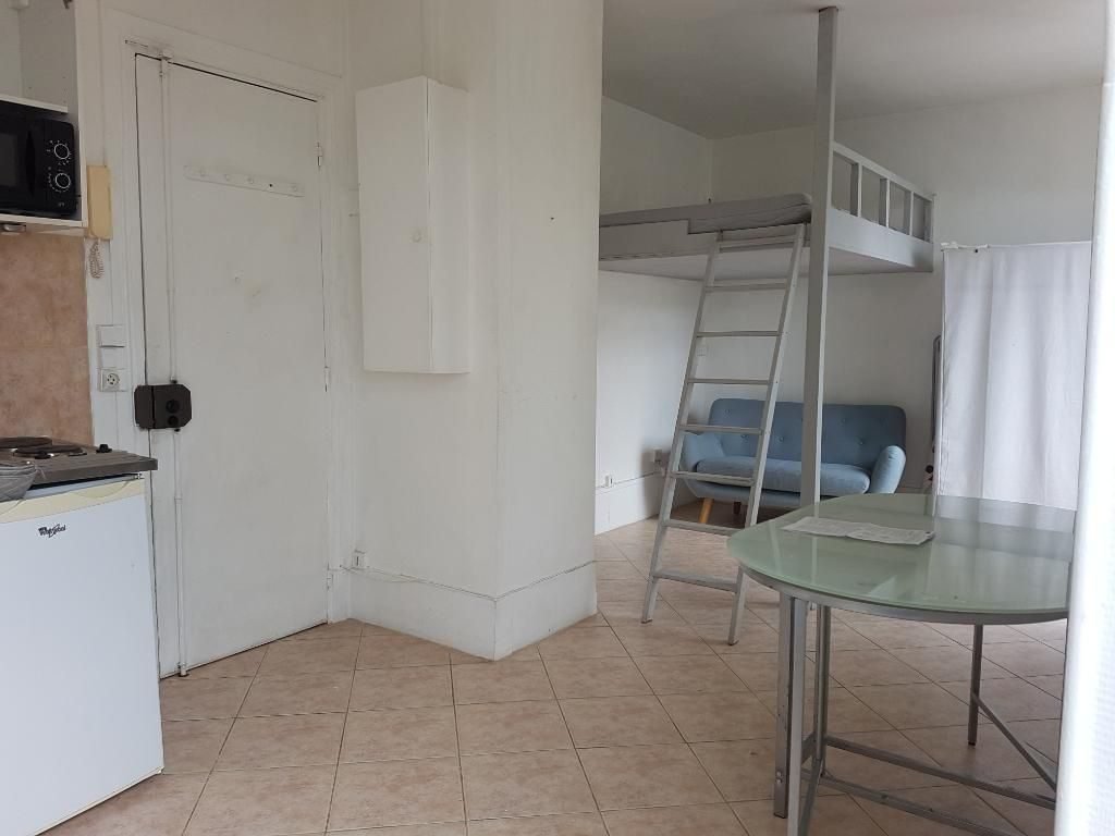Appartement à louer, 19m², Paris 17ème
