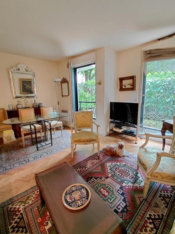 Appartement à vendre, 49m², Courbevoie