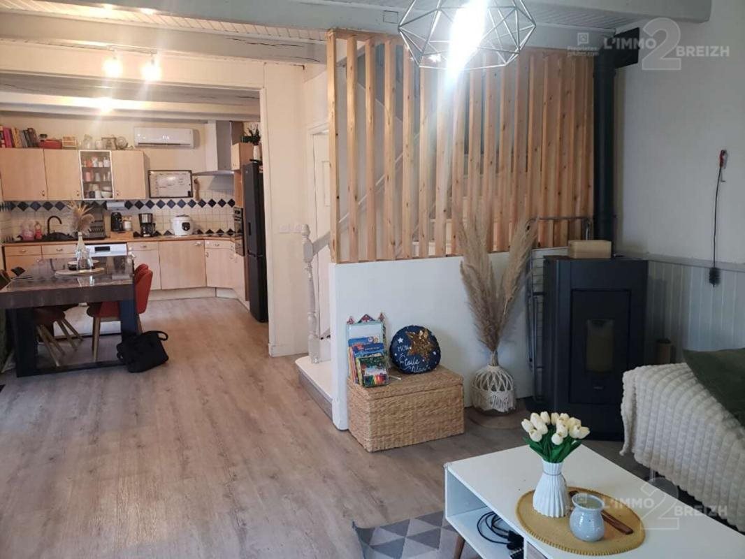 Maison à vendre, 126m², Saint-Caradec-Trégomel