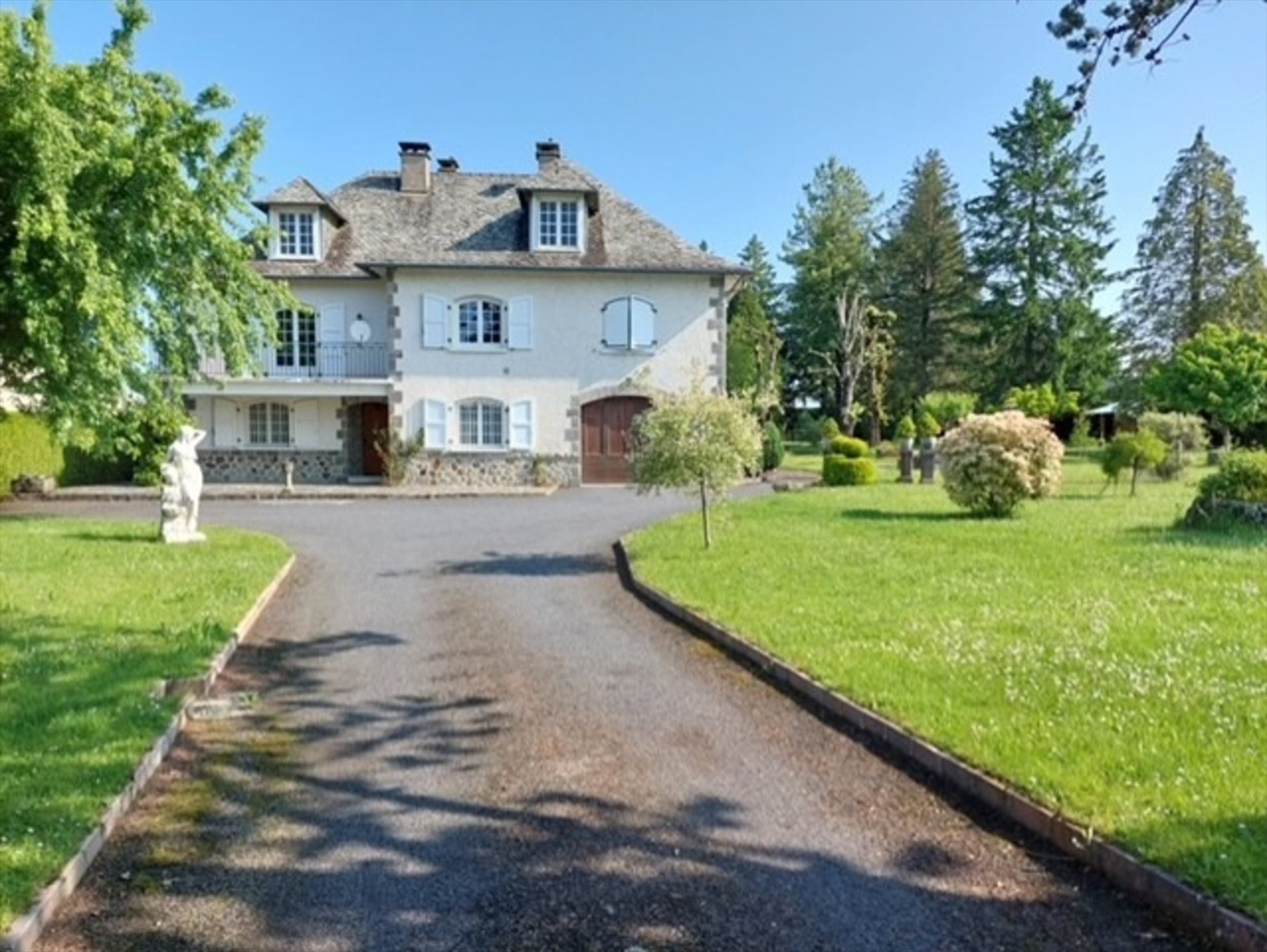 Maison à vendre, 209m², Arpajon-sur-Cère