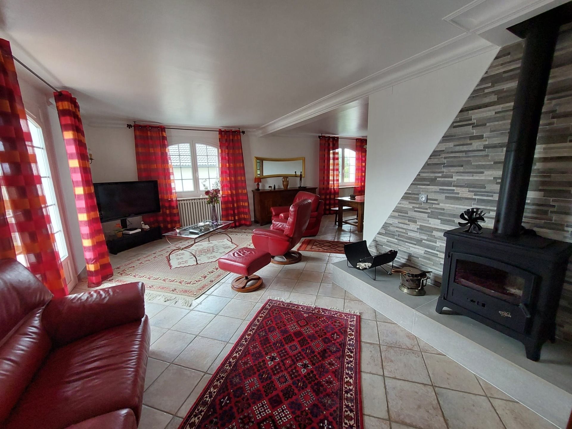 Maison à vendre, 209m², Arpajon-sur-Cère