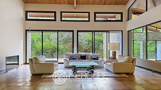 Maison 9 pièces 301 m² · à Saint-Jean · 301 m² · 1 140 000 €