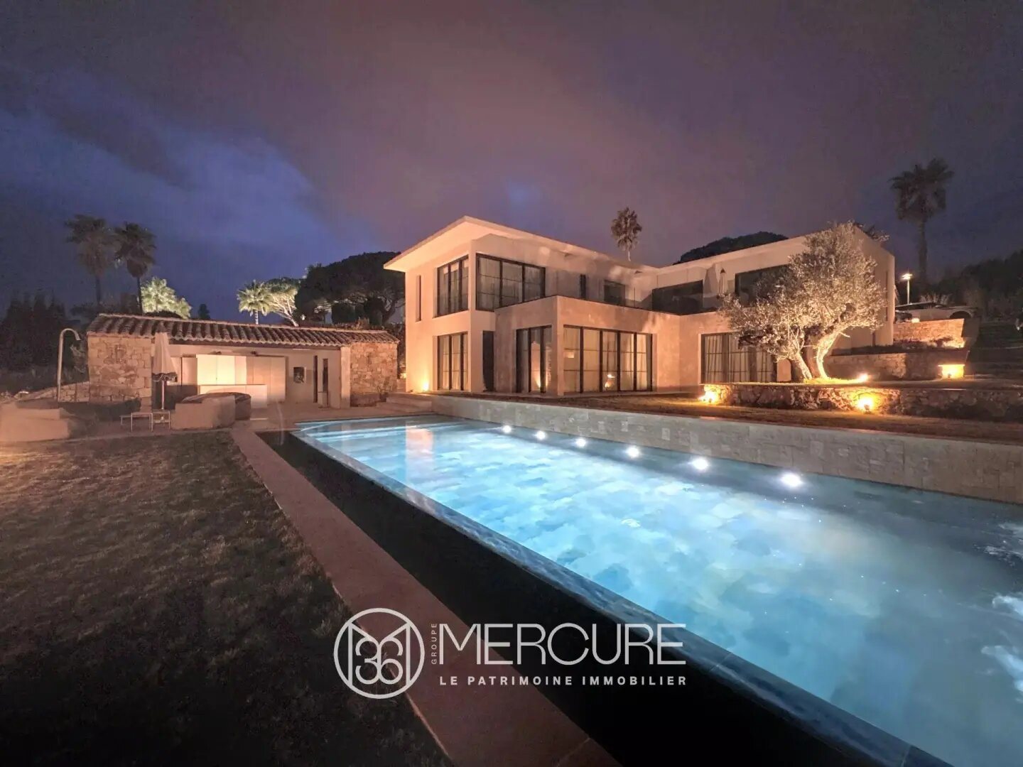 Maison à vendre, 385m², Vallauris