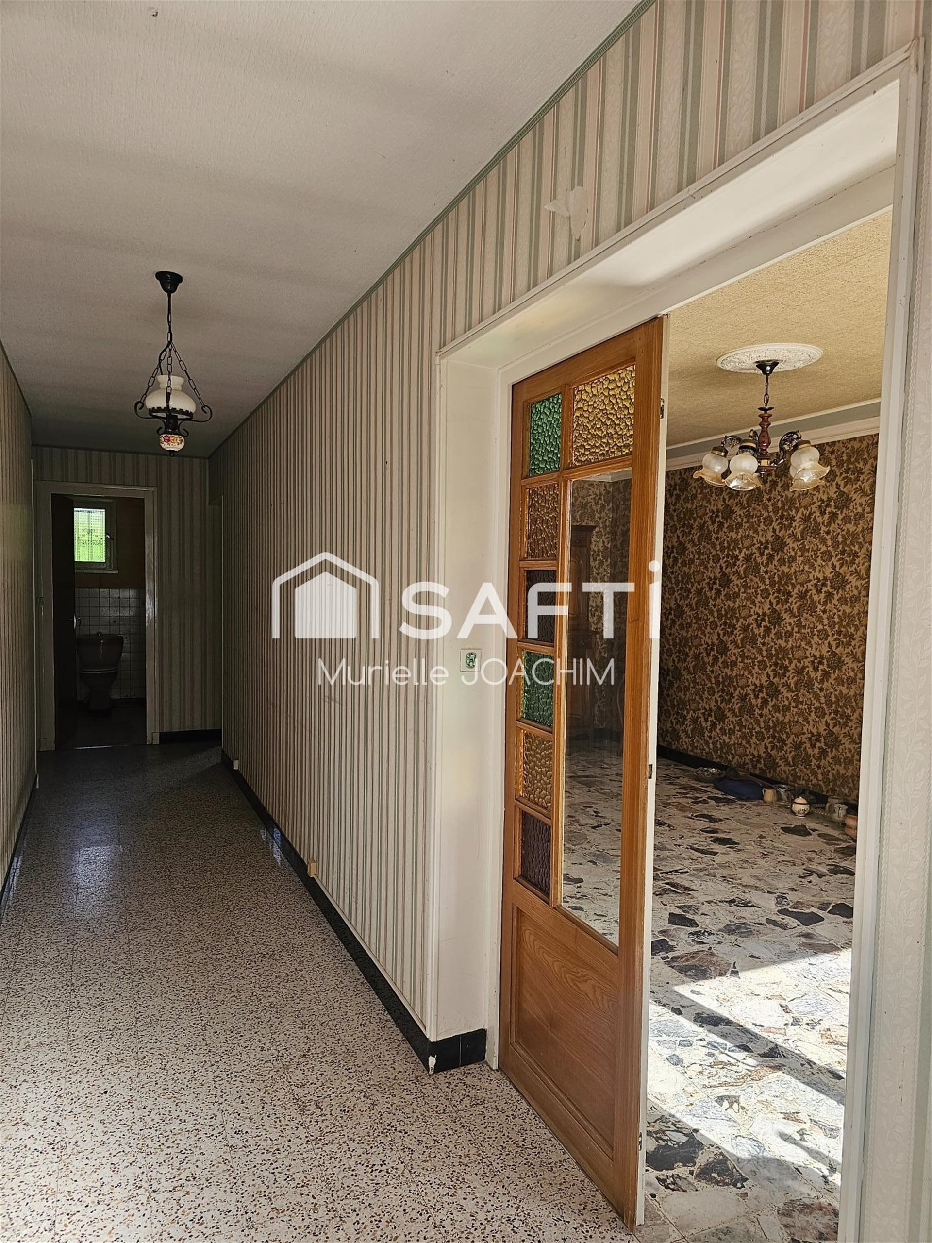 Maison à vendre, 1701m², L'Abergement-Sainte-Colombe