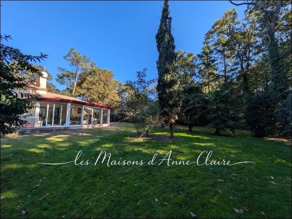 Maison à vendre, 197m², Sainte-Pazanne