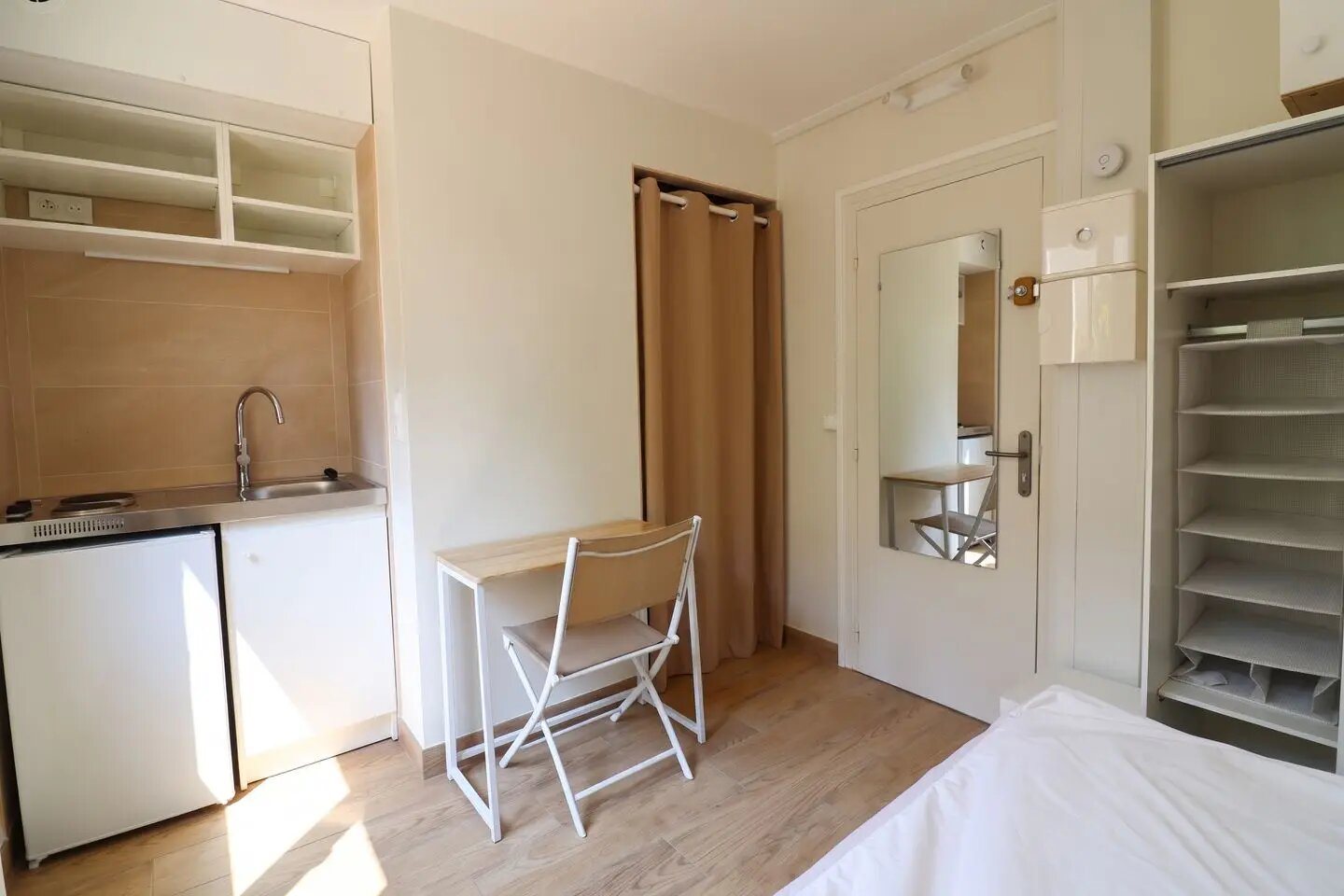 Appartement à louer, 10m², Versailles