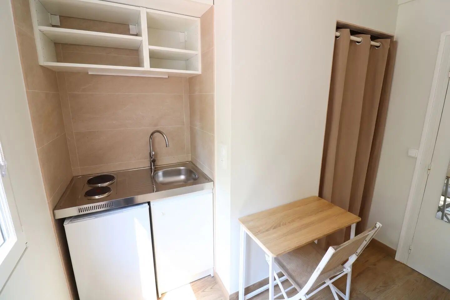 Appartement à louer, 10m², Versailles