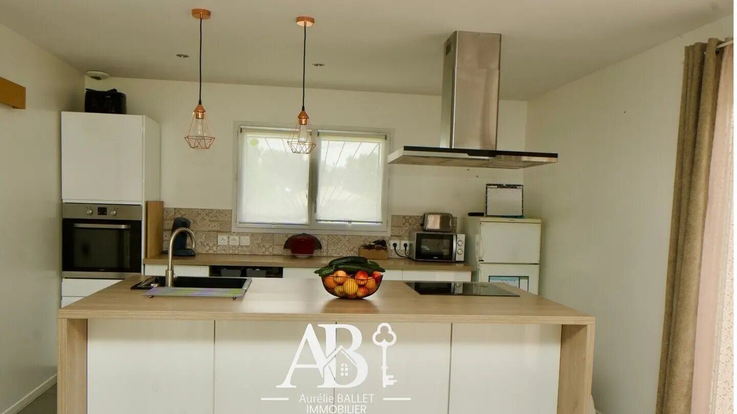 Maison à vendre, 100m², Saint-Christoly-de-Blaye