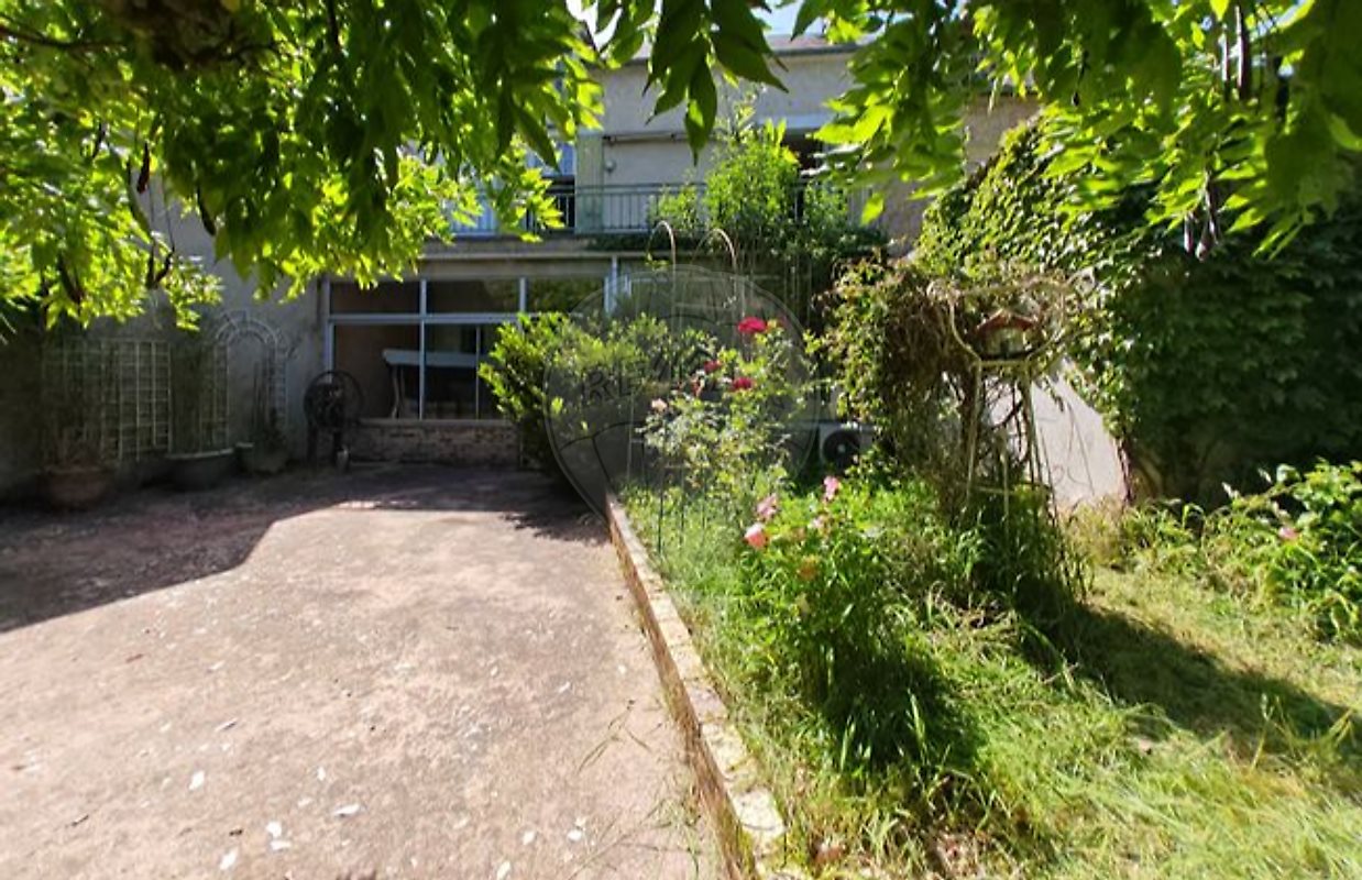 Maison à vendre, 190m², Prémery