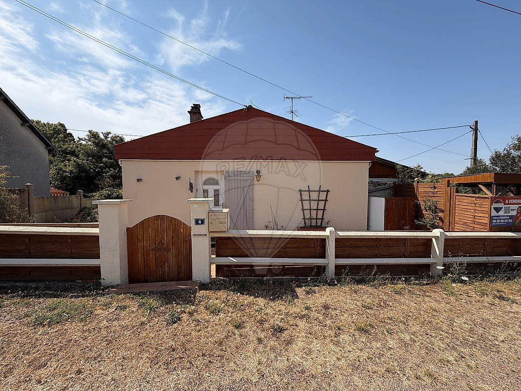 Maison à vendre, 69m², Prémery
