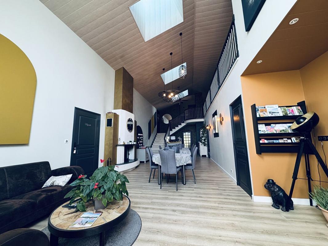 Maison à vendre, 380m², Chemillé-en-Anjou