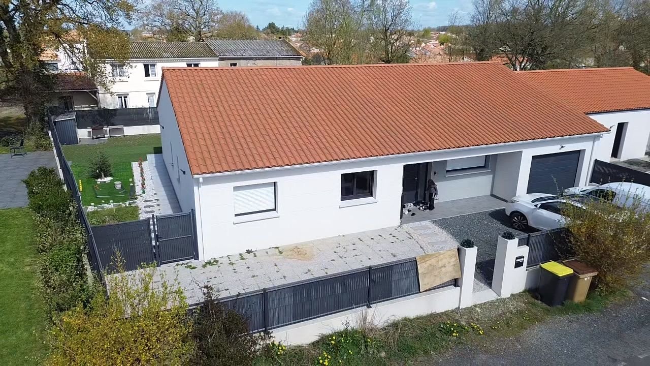 Maison à vendre, 150m², Nuaillé