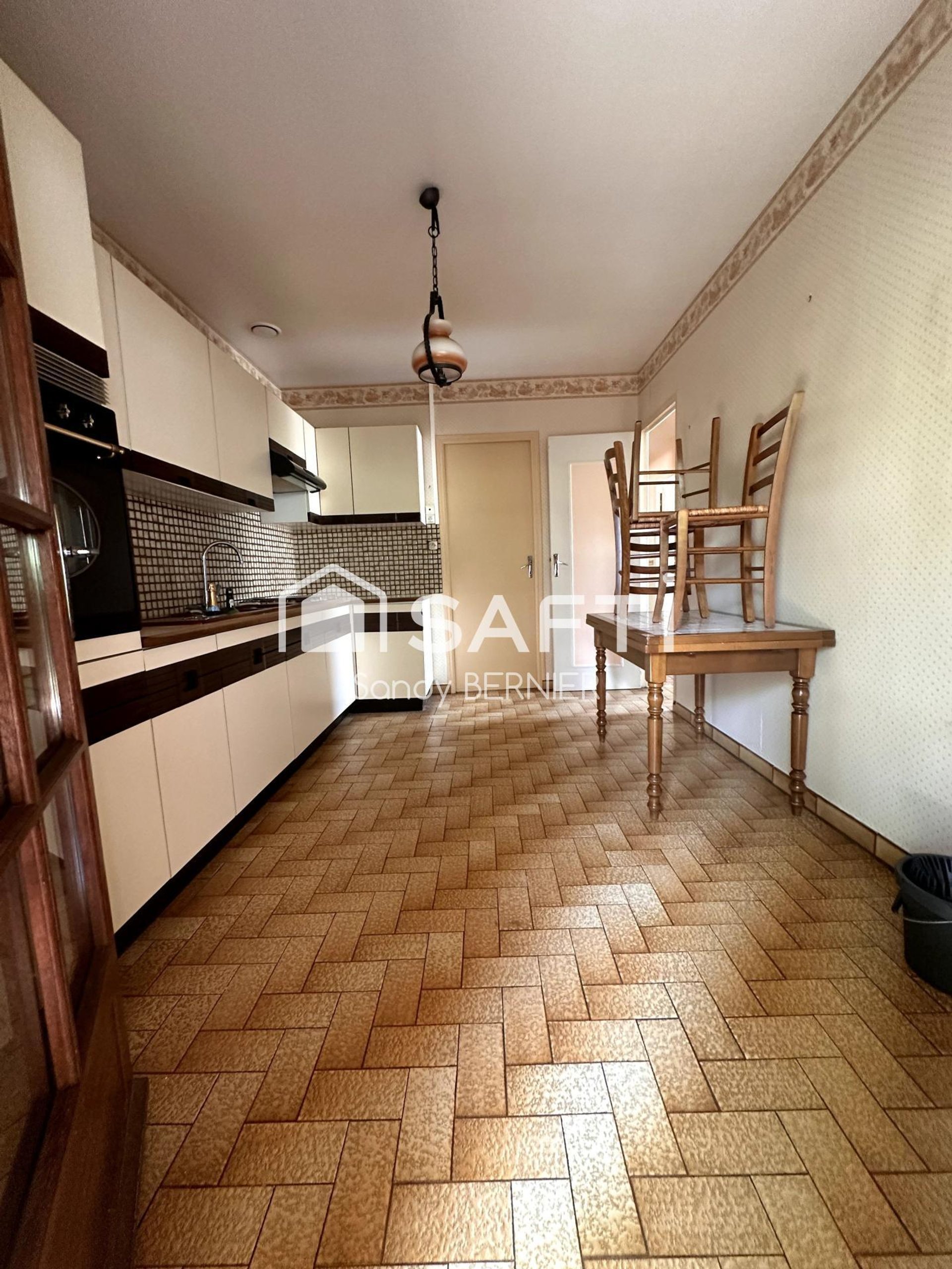 Maison à vendre, 90m², Fleuré