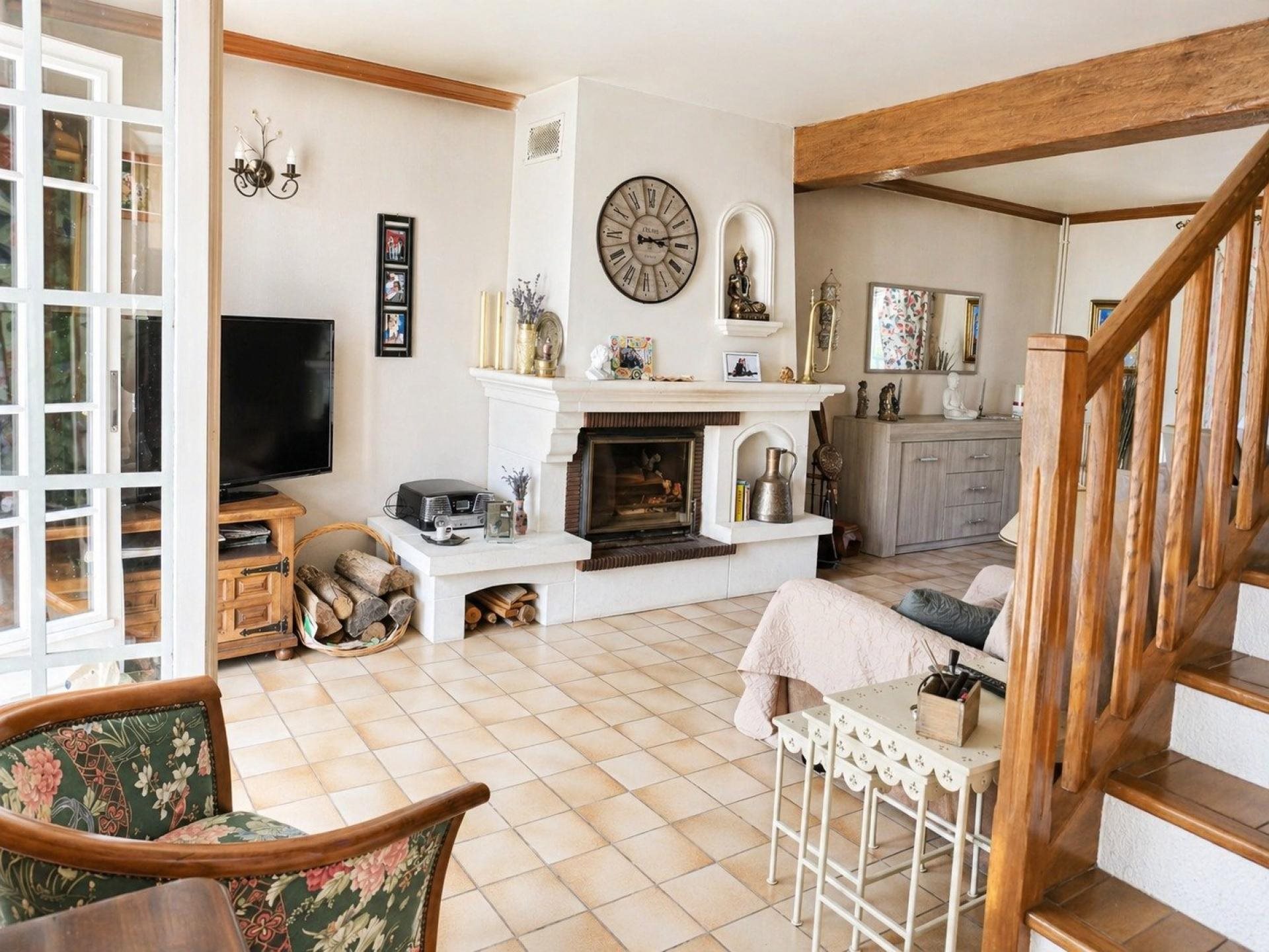 Maison à vendre, 158m², Le Châtelet-sur-Retourne