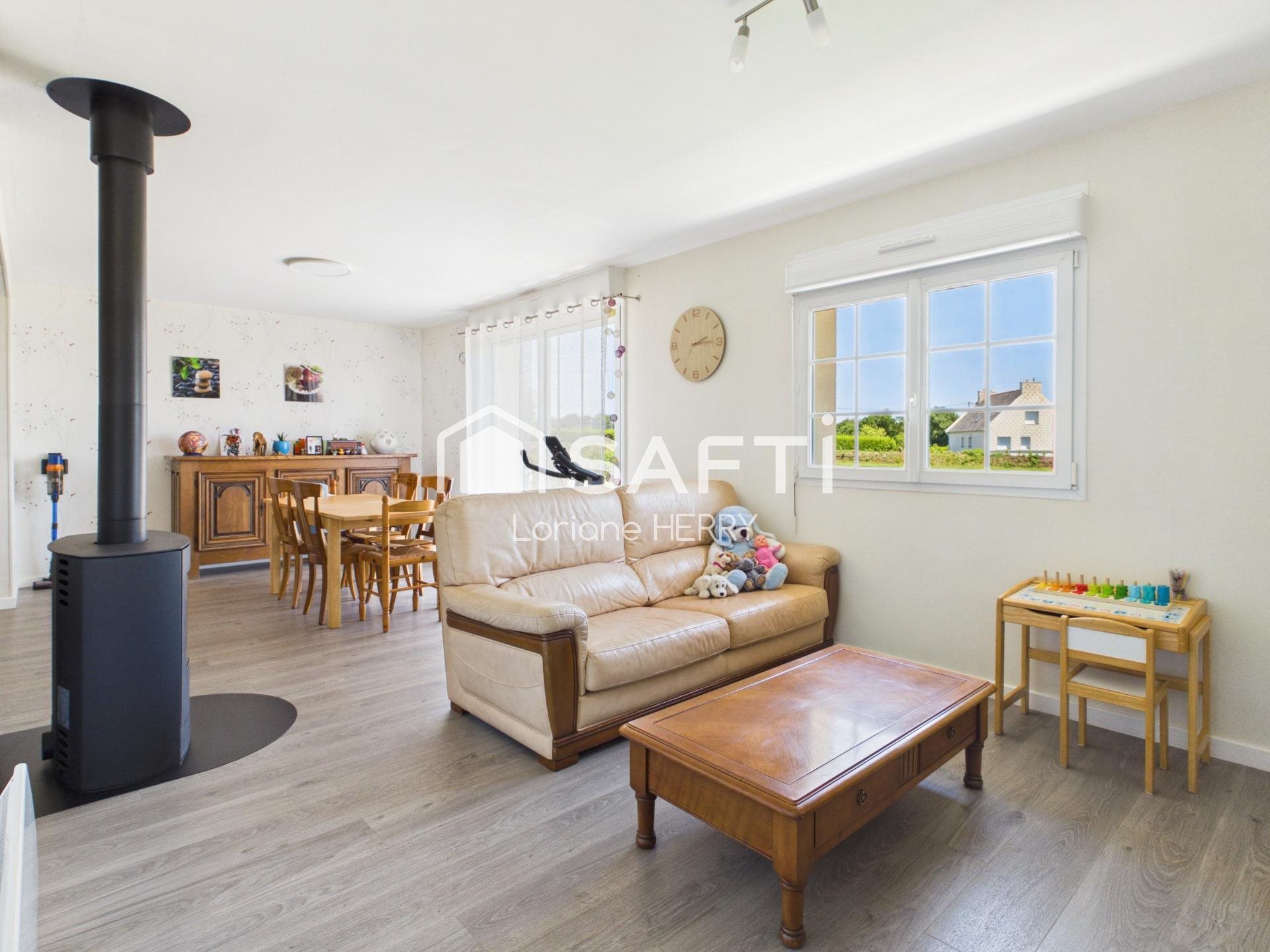 Maison à vendre, 135m², Lampaul-Guimiliau