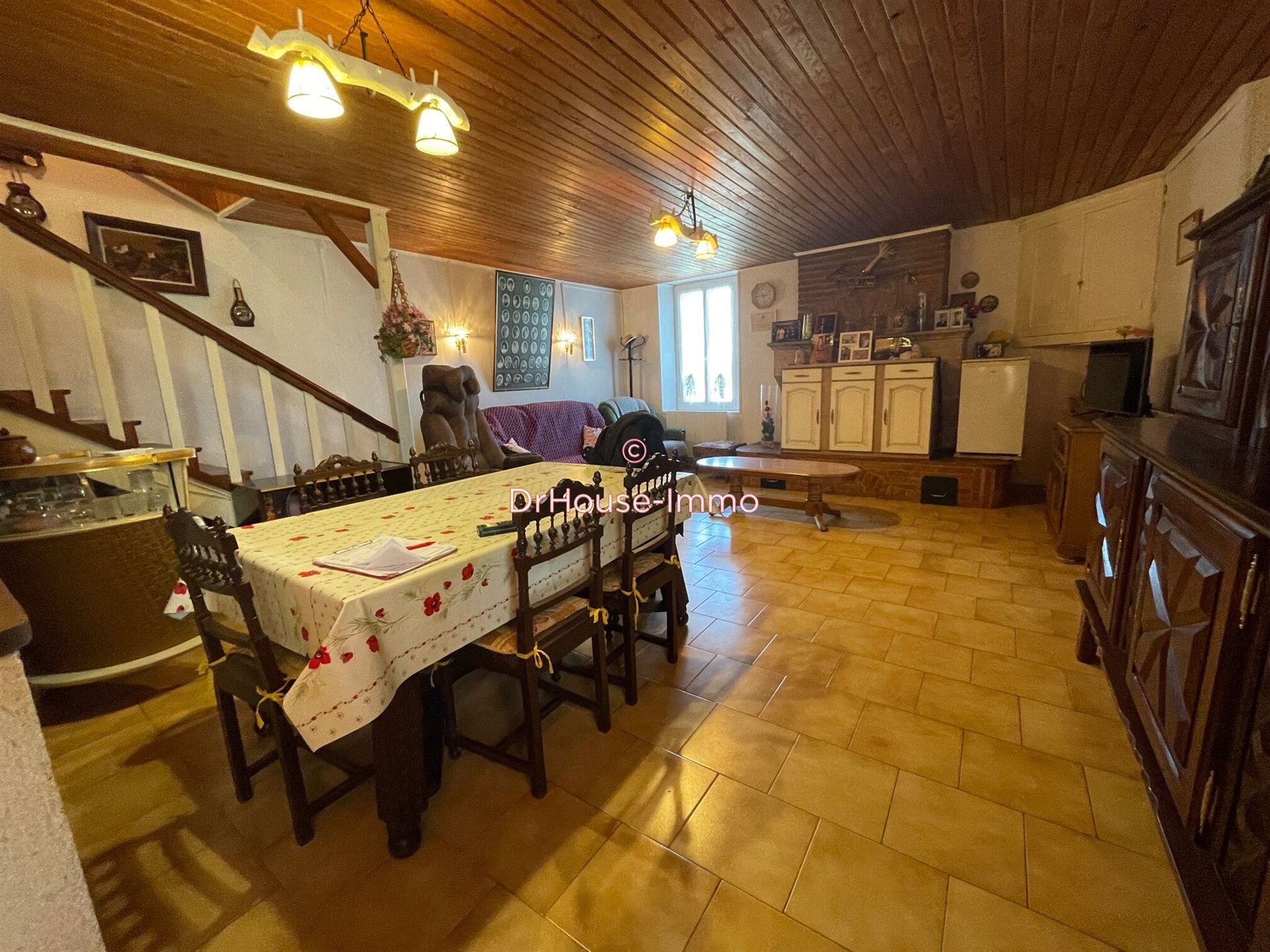 Maison à vendre, 100m², Saint-Vivien-de-Monségur