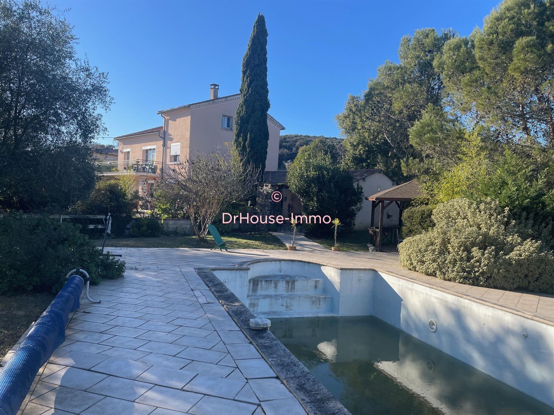 Maison à vendre, 184m², Saint-Privat-des-Vieux
