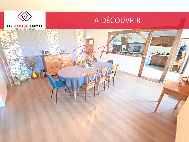 Maison à vendre, 139m², Saint-Georges-de-Reintembault