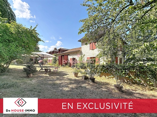 Maison 11 pièces 500 m² · à Neuvic · 500 m² · 422 000 €