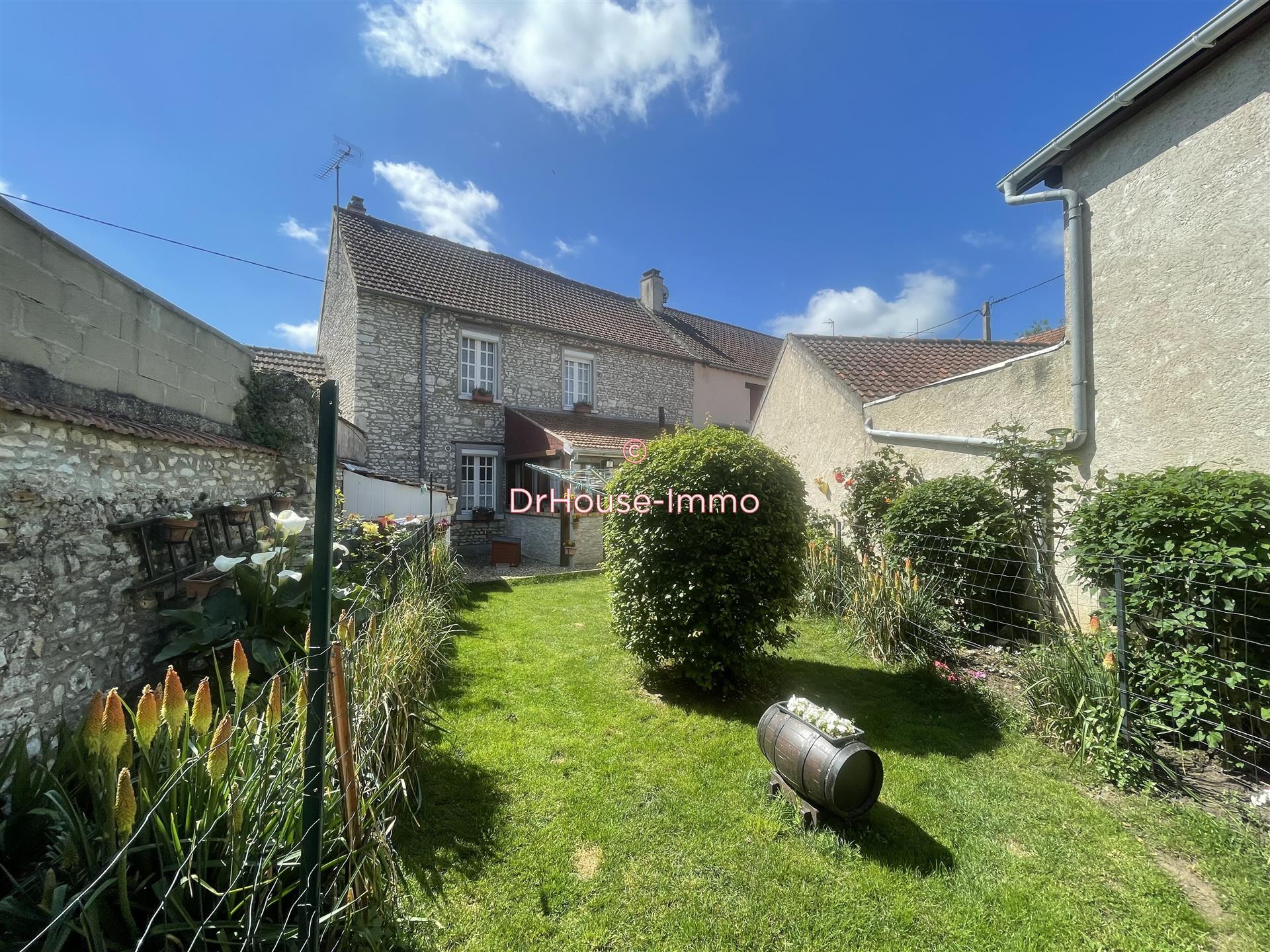Maison à vendre, 122m², Guernes