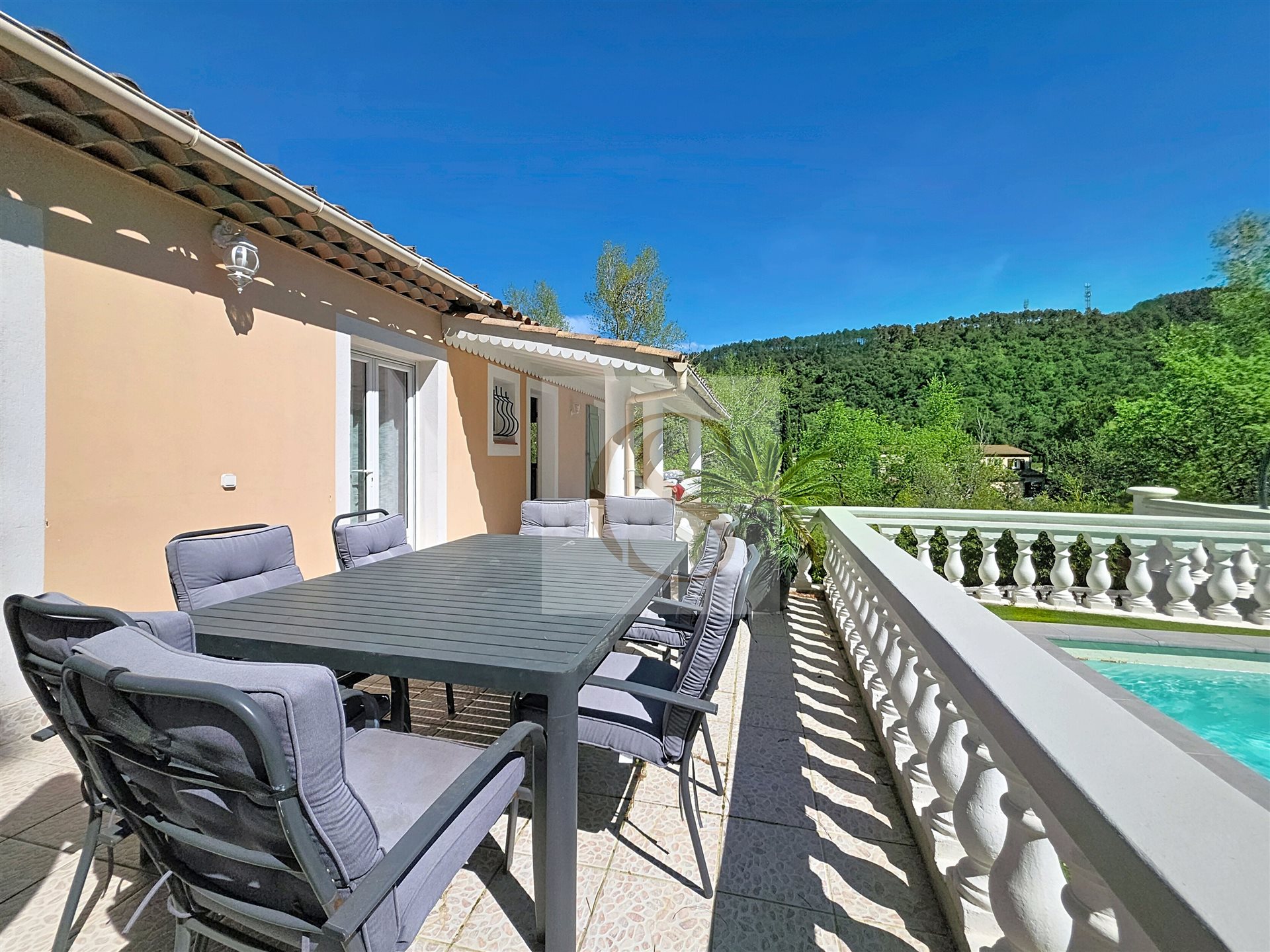 Maison à vendre, 200m², Vidauban