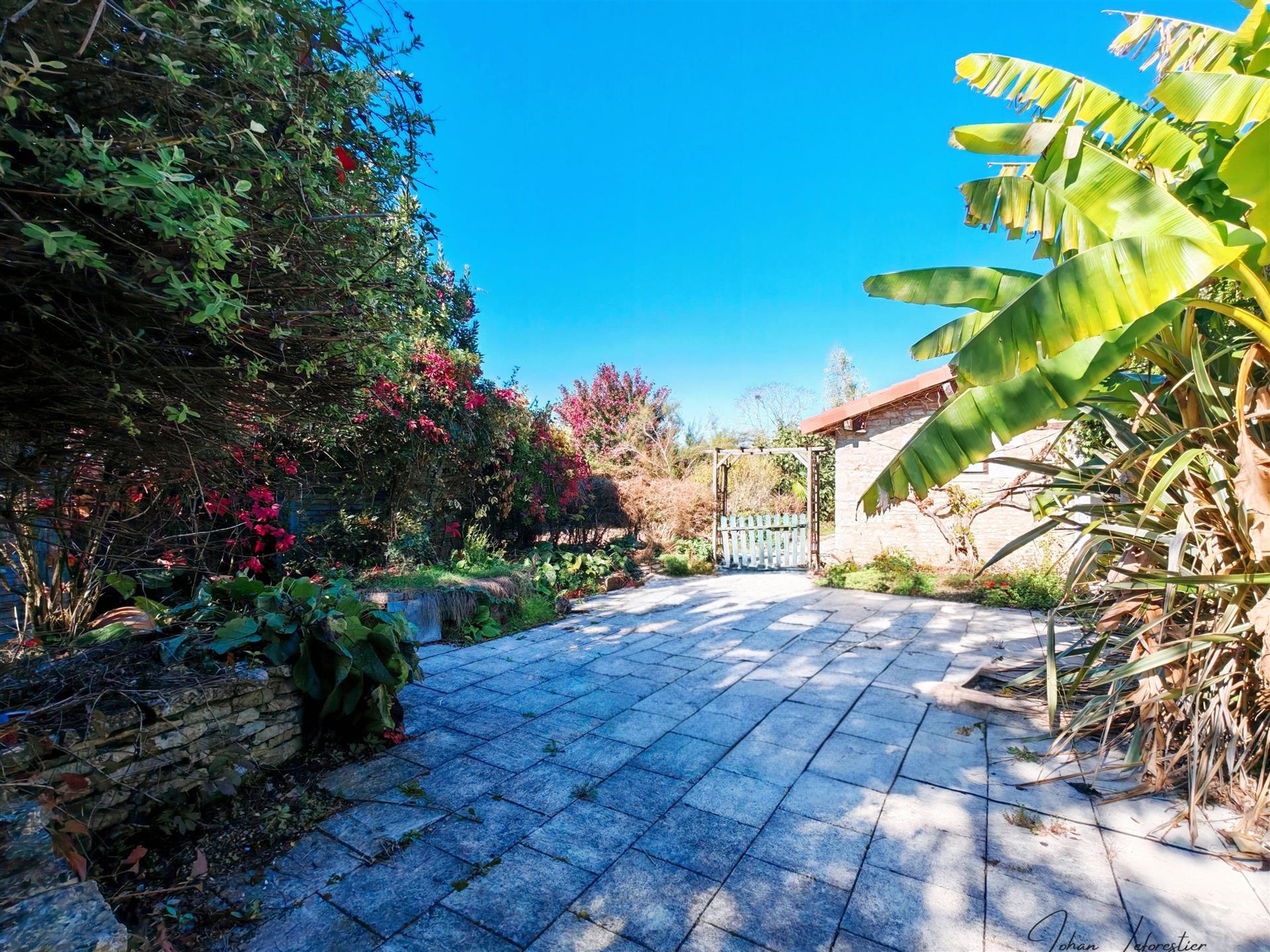 Maison à vendre, 111m², Saint-Martin-l'Ars