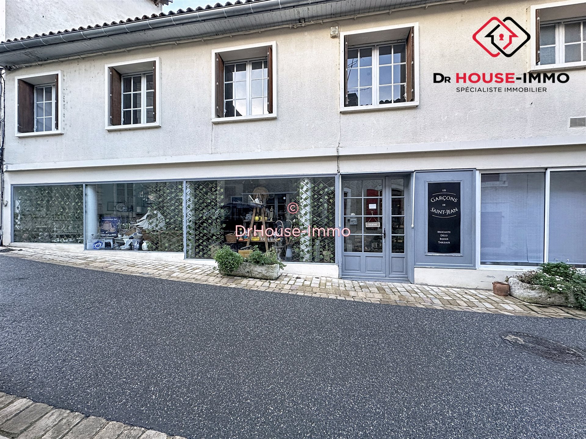 Maison à vendre, 202m², Aubeterre-sur-Dronne