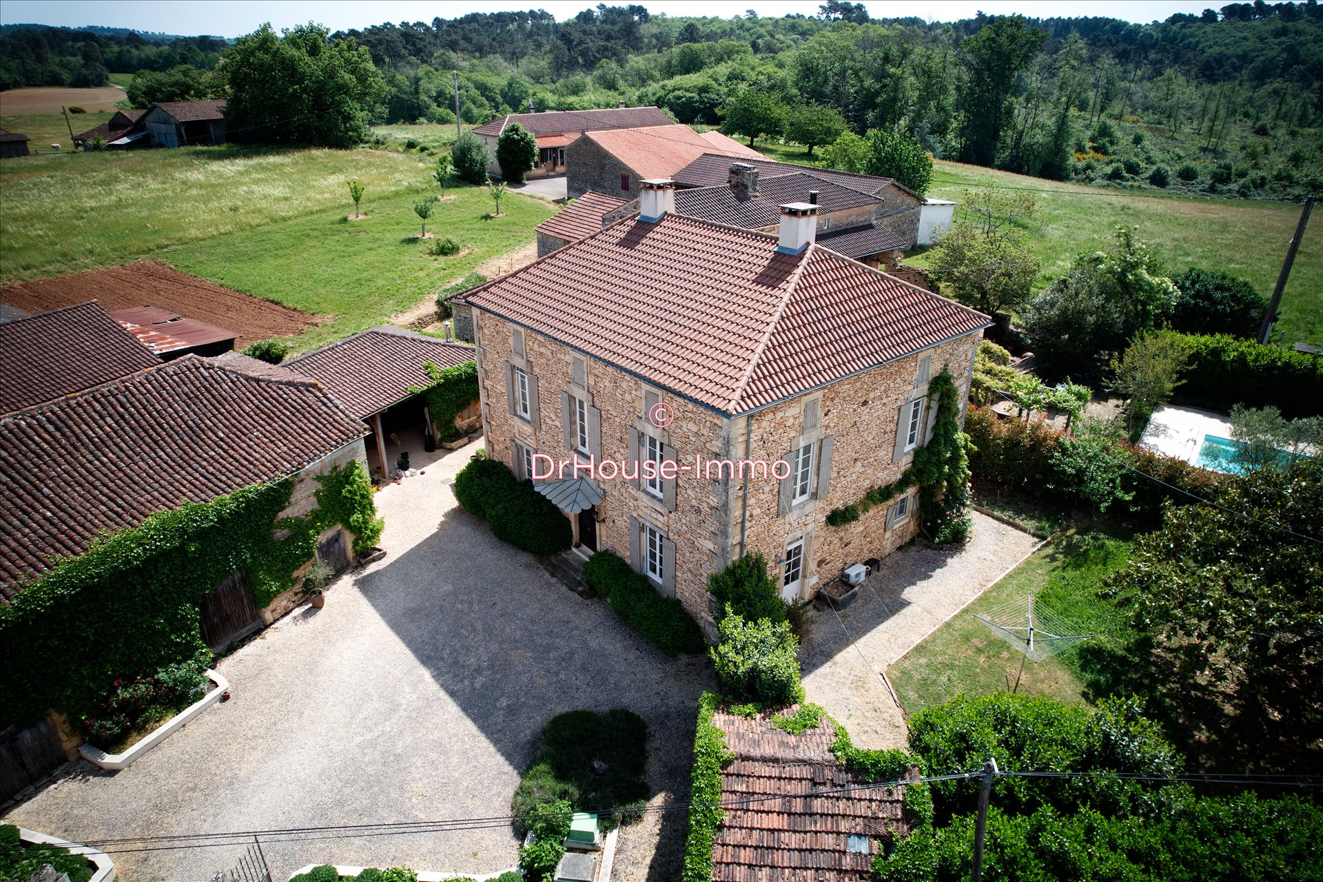 Maison à vendre, 360m², Saint-Front-sur-Lémance
