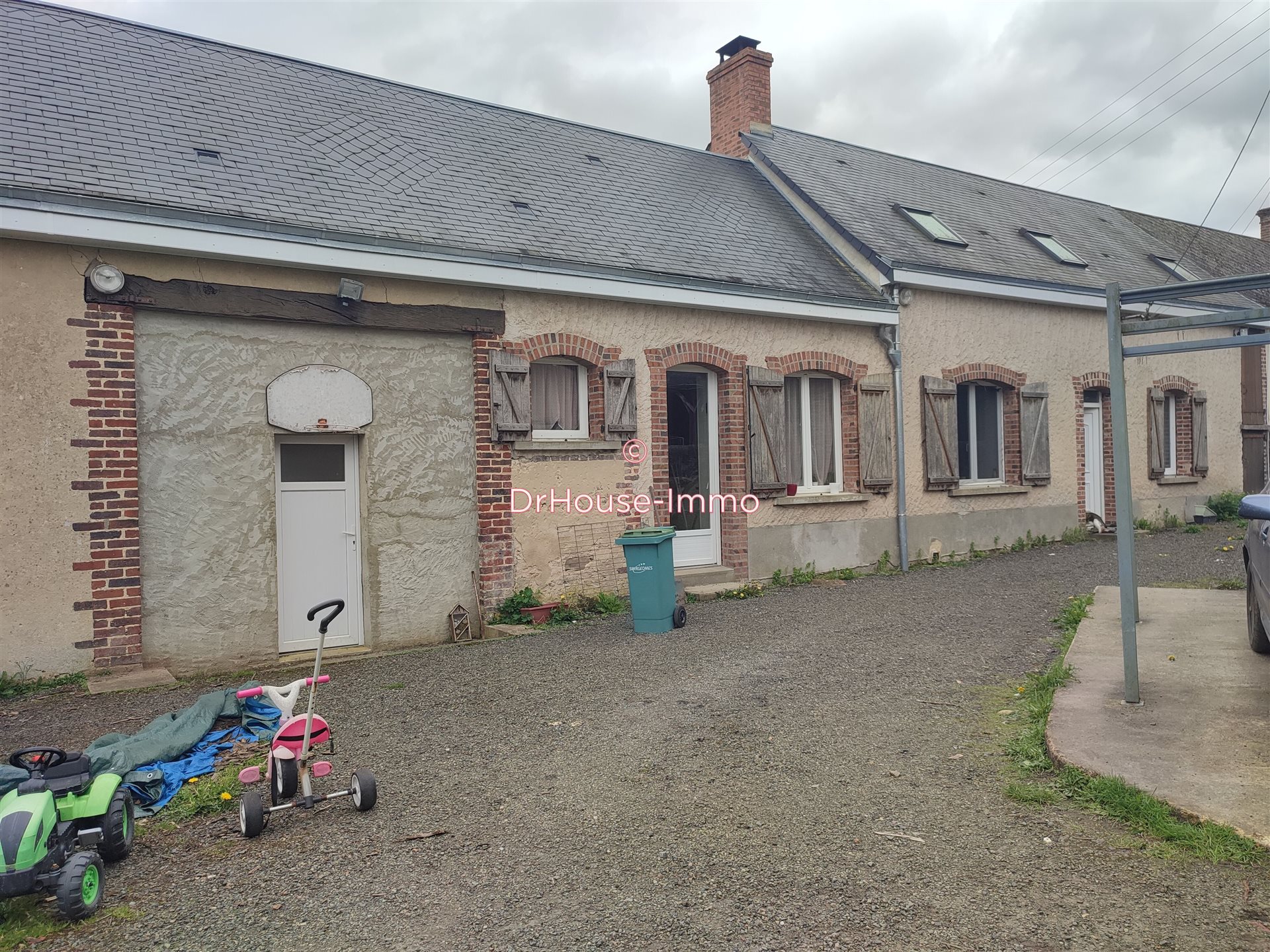 Maison à vendre, 122m², Tresson