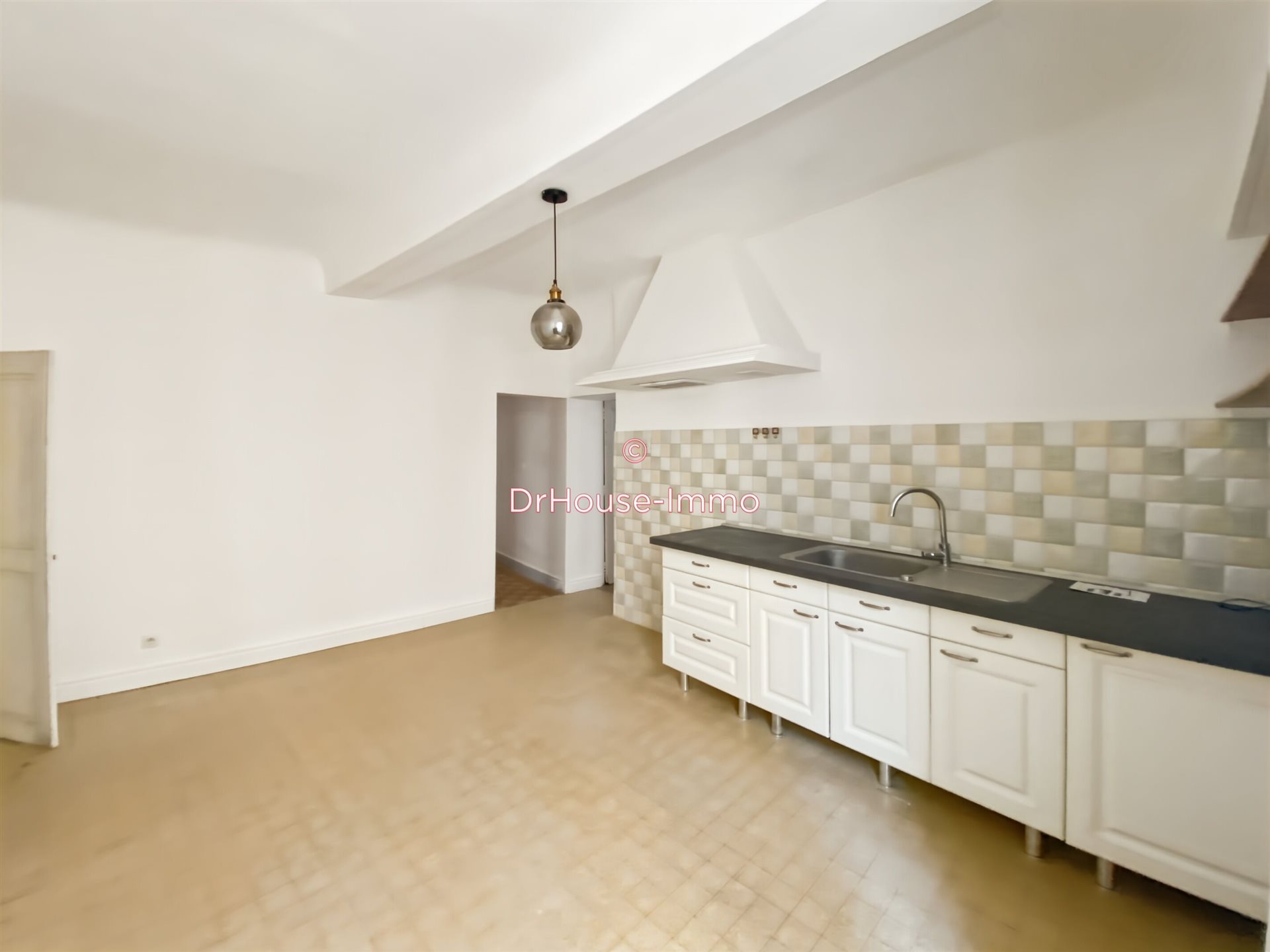 Appartement à vendre, 74m², Saint-Maximin-la-Sainte-Baume