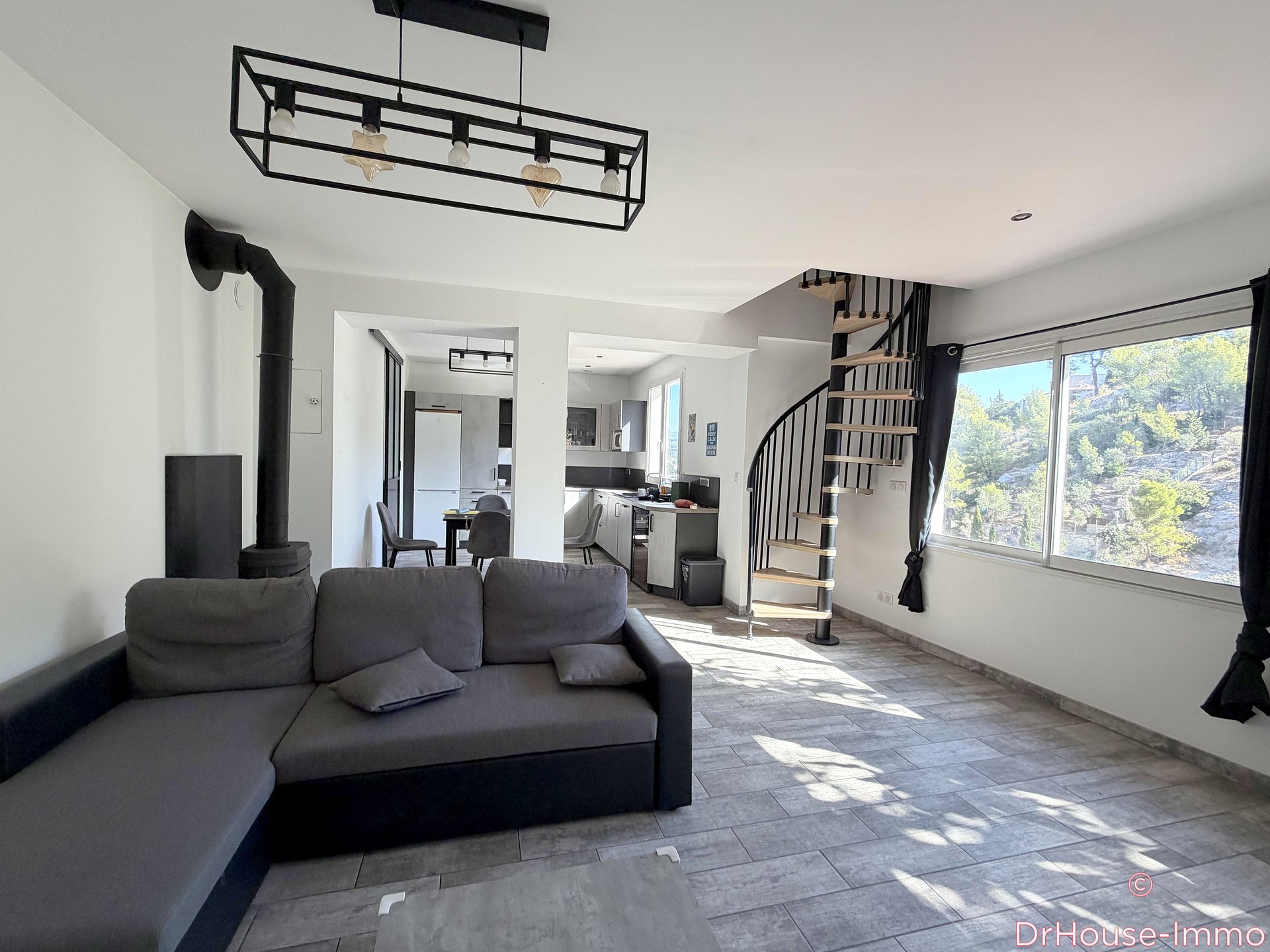 Maison à louer, 78m², Marseille 11ème
