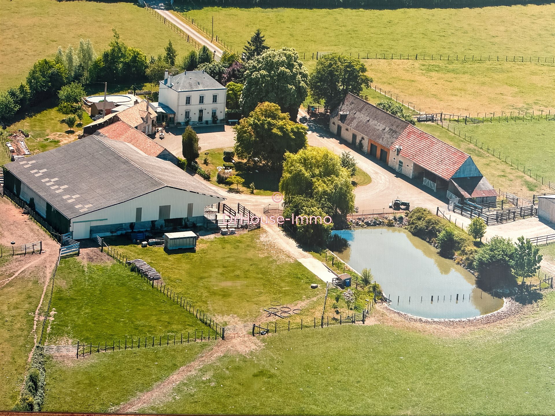 Maison à vendre, 242m², Saint-Cosme-en-Vairais