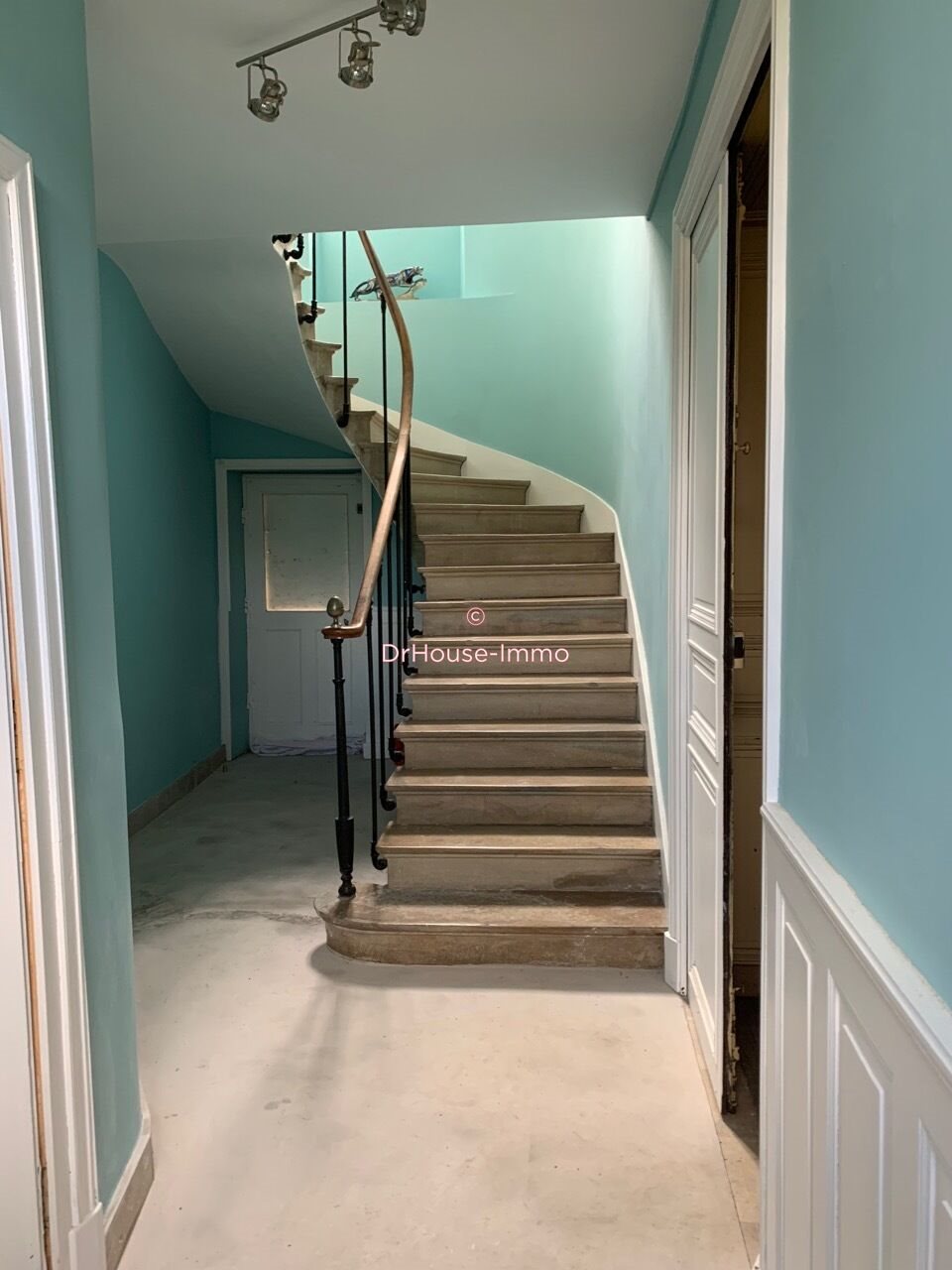 Maison à vendre, 252m², L'Isle-sur-Serein