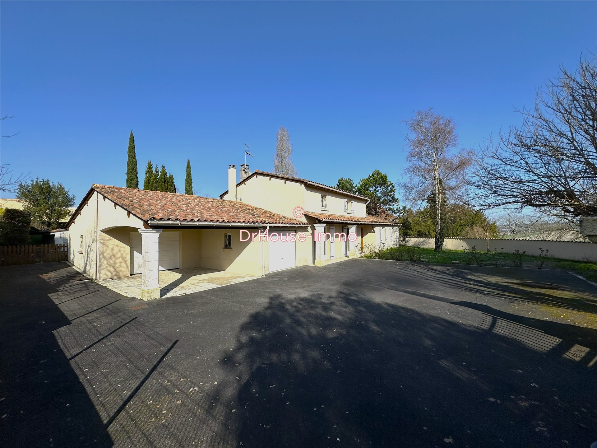 Maison à vendre, 148m², Montmoreau-Saint-Cybard